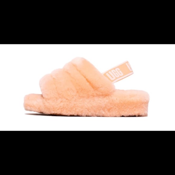 EUC Ugg Womens Fluff Yeah Slide size 6 - Picture 1 of 7